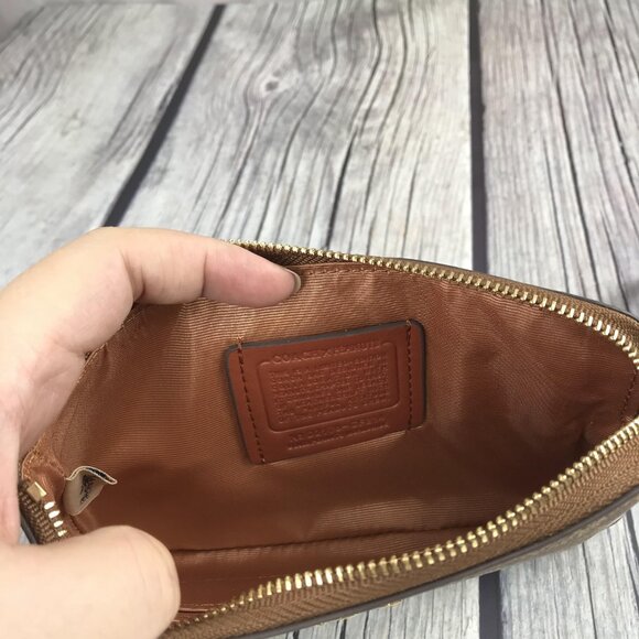 NWT Coach X Peanuts Corner Zip Wristlet Wallet With Snoopy & Woodstock - Picture 8 of 8